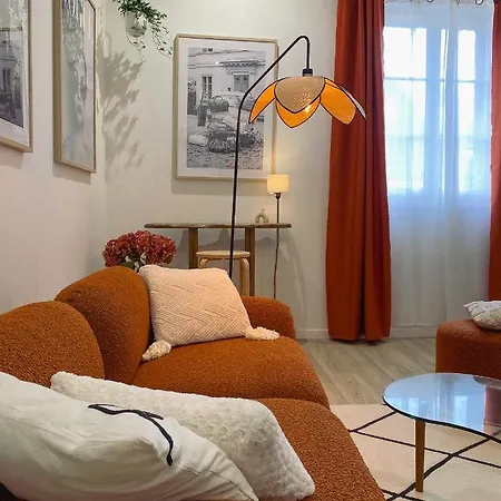 アパート Athena カーン